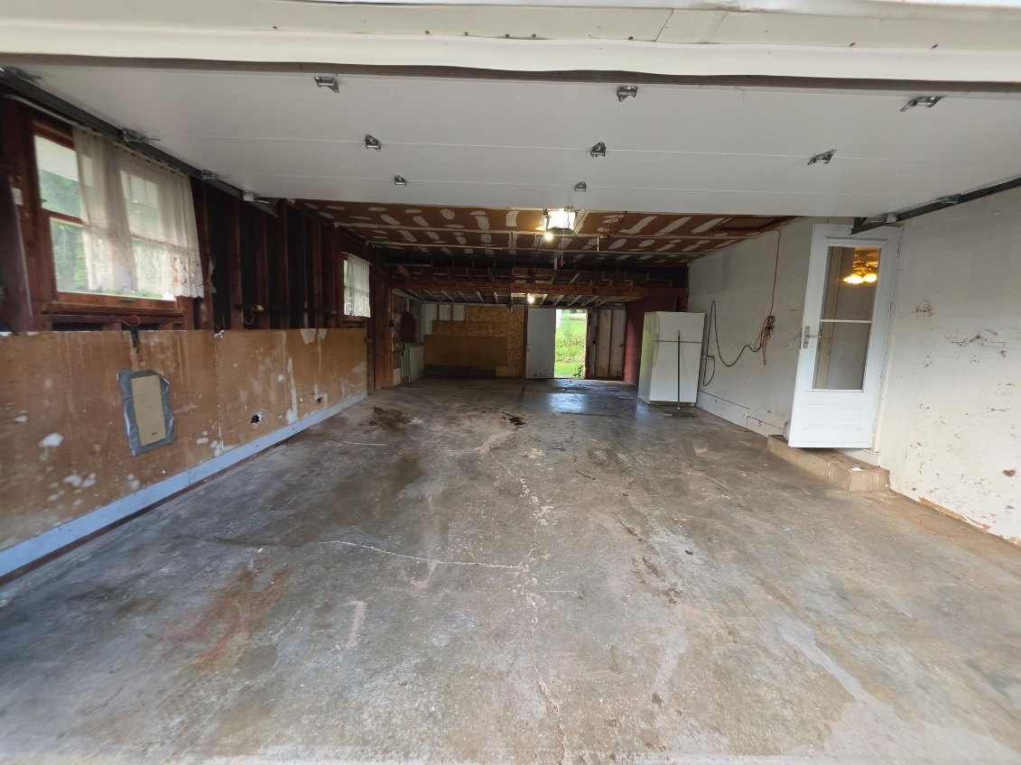 Eviction & Foreclosure Cleanouts project 3